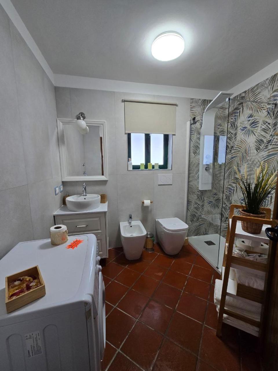 Your Nest On The Path Positano